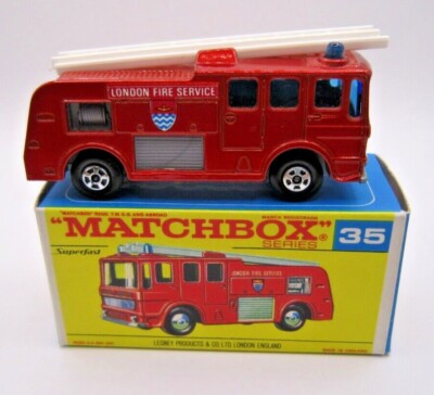 ミニカー Matchbox Superfast 35 Fire Engine Vintage Matchbox Superfast #35 Merryweather Fire engine Mint in F