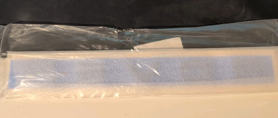 Placa de identificación GENUINA NUEVA 2020-2023 Land/Range Rover Evoque LR174360 - SOLO ROVER Foto 2 de 4