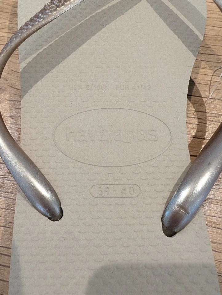 Havaianas Women’s Beige/Silver Flip-Flop Sandals - EU 39-40 UK 7 - Image 3 of 4