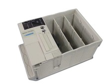 TSX3721101 - TÉLÉMÉCANIQUE  - TSX3721101 / AUTOMATE USED