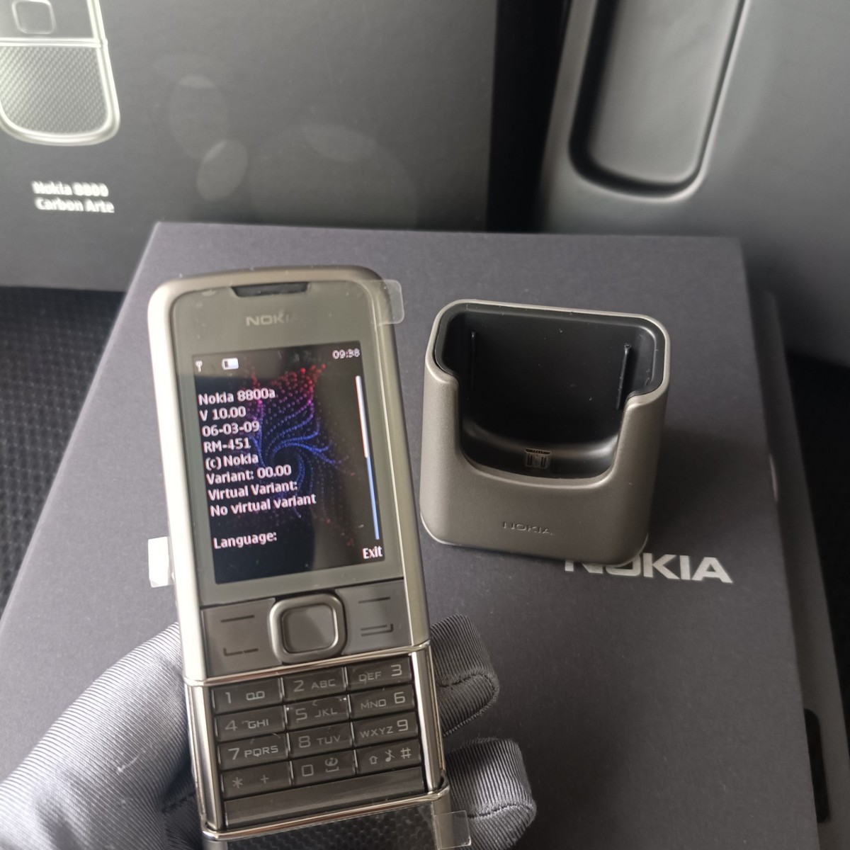 UNLOCKED - GENUINE NOKIA 8800 CARBON ARTE TITANIUM 8800a 4GB GSM