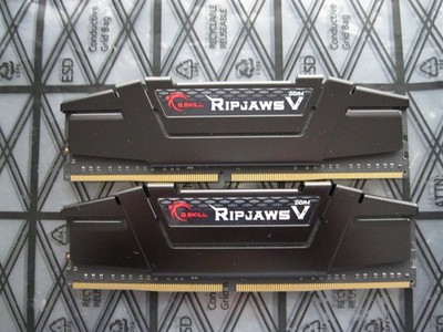 G.Skill DDR4 Kit 16 GB 2x 8 GB Ripjaws V F4-3200C18D 3200 MHz
