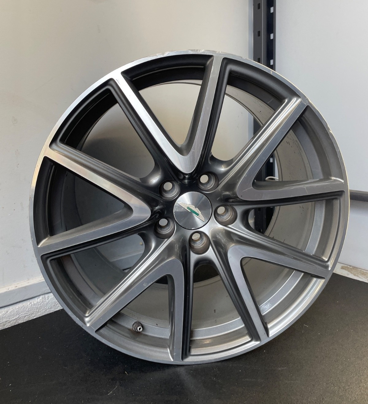 06-18 WHEELS RIMS SET! Aston Martin Vantage S Genuine 8.5x19 and 10x19 Staggered