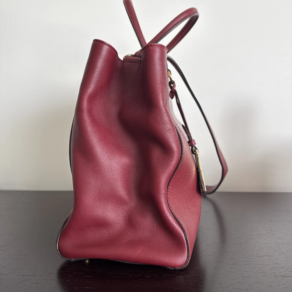Authentic Fendi 2 Jours Tote Bag-Burgundi Saffiano Leather- Timeless Elegance. - Image 4 of 4