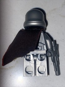 LEGO Star Wars Captain Phasma Minifigure (Rounded Mouth Pattern) sw0684 75103