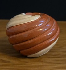 Vntg Marcella Yepa Jemez Pueblo Pottery Swirl Mellon Pot 2 3/4" X 3 1/2" Approx 