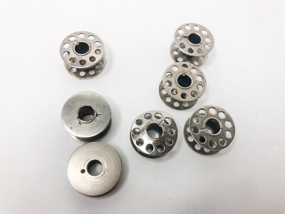 Vtg Sewing Machine Metal Bobbins 7 Hole‎ Most w/Previous Thread Lot of 32 7PCS Bobbins & Shuttle for Vintage Sewing Machine  main image 4