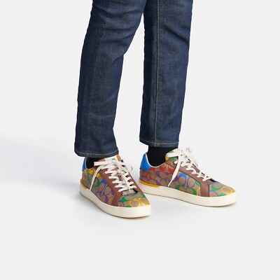 NWT Coach MEN display picture 1