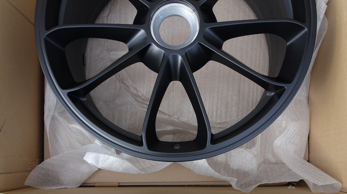 PORSCHE 991 GT 3 RS 2014 -21 GT SPEED FRONT CENTER-LOCK WHEEL 9.0