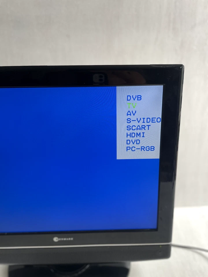 Kenmark LCD TV LVD163D 15" no remote 12v (Caravan, boat) Retro gaming perfect - Image 3 of 4