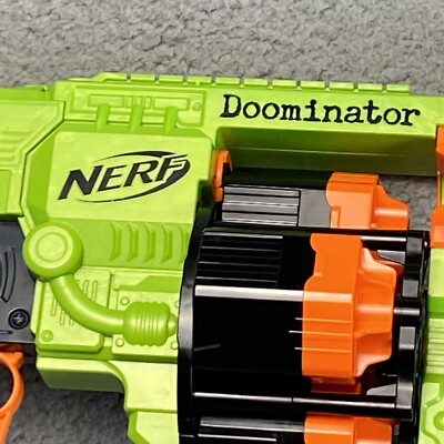 Nerf Zombie Strike Doominator Dominator 24 Dart Rotating Revolver