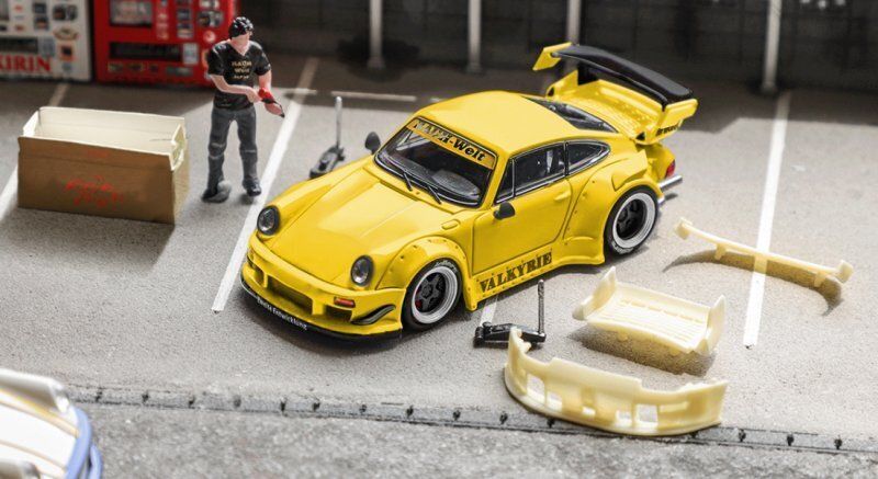 RWB Porsche 930 1:64 レジンカー PGM 1:64 RWB Porsche 930 Yellow dragon Exhibition Limited