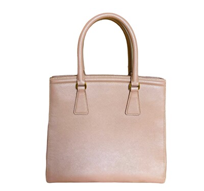 PRADA SAFFIANO LUX 2WAYバッグ