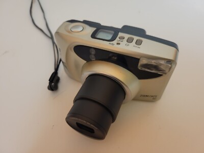 Vintage Fuji Fujifilm Zoom Date 90 Point & Shoot 35mm Camera with
