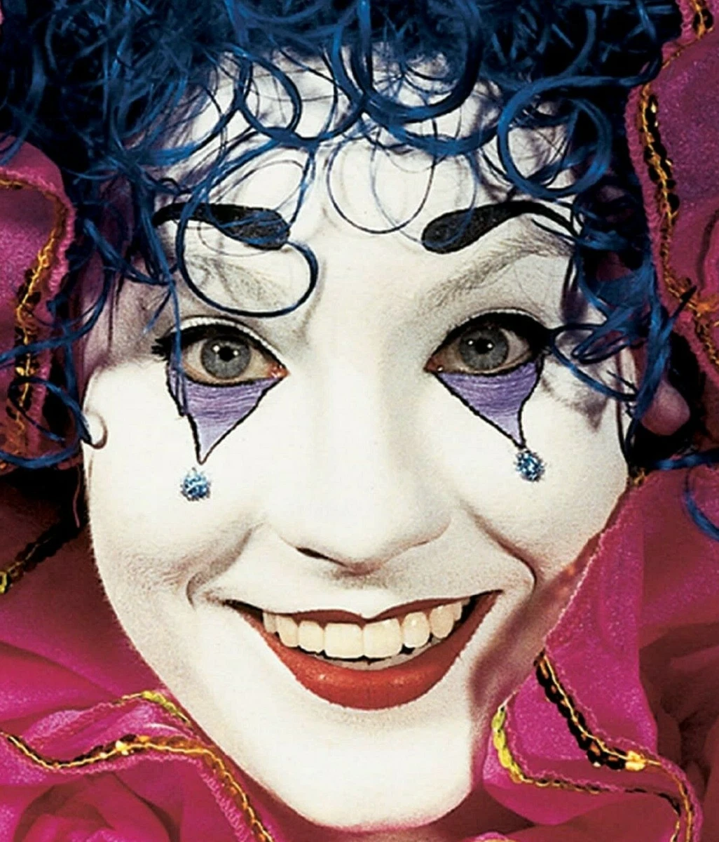 How To Apply White Makeup For Clown Saubhaya Makeup