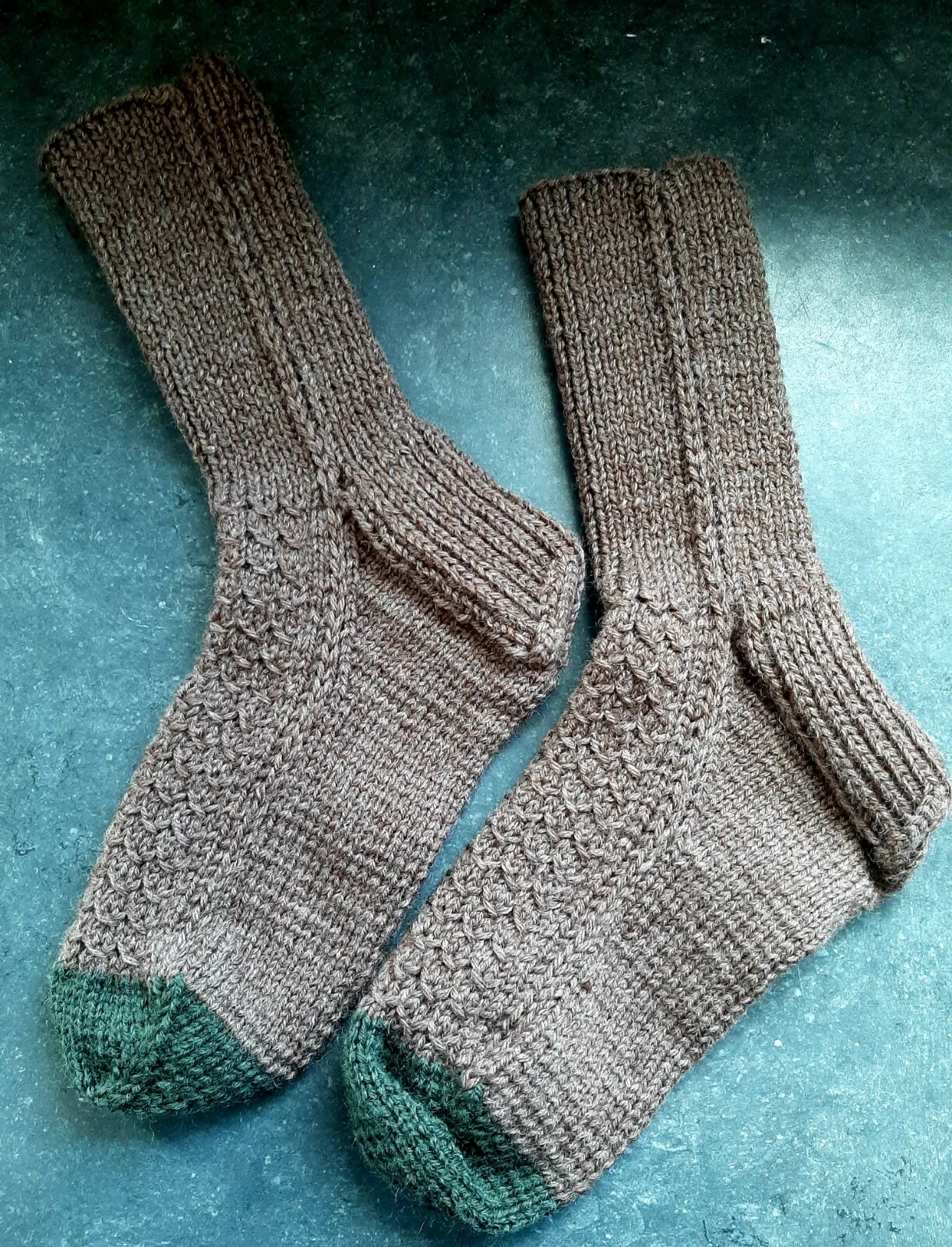 Handmade Knitted Men's Wool Blend Socks Size 9-11