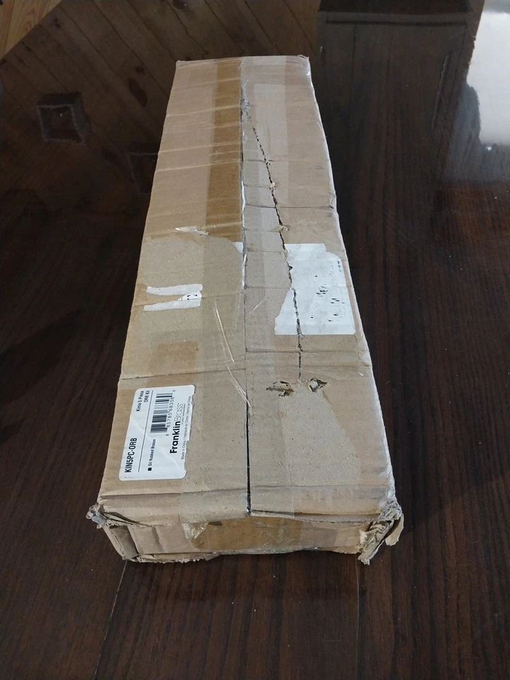 Toallero de 18", anillo de toalla, soporte para pañuelos y caja de gancho para bata ¡está dañado! Foto 2 de 2