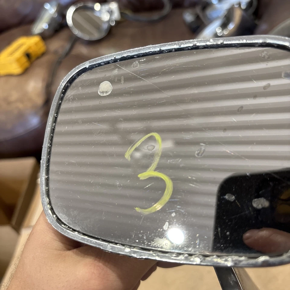 1973-1977 Pontiac Grand Am LeMans Outside Mirror With Gasket - Image 3 of 4