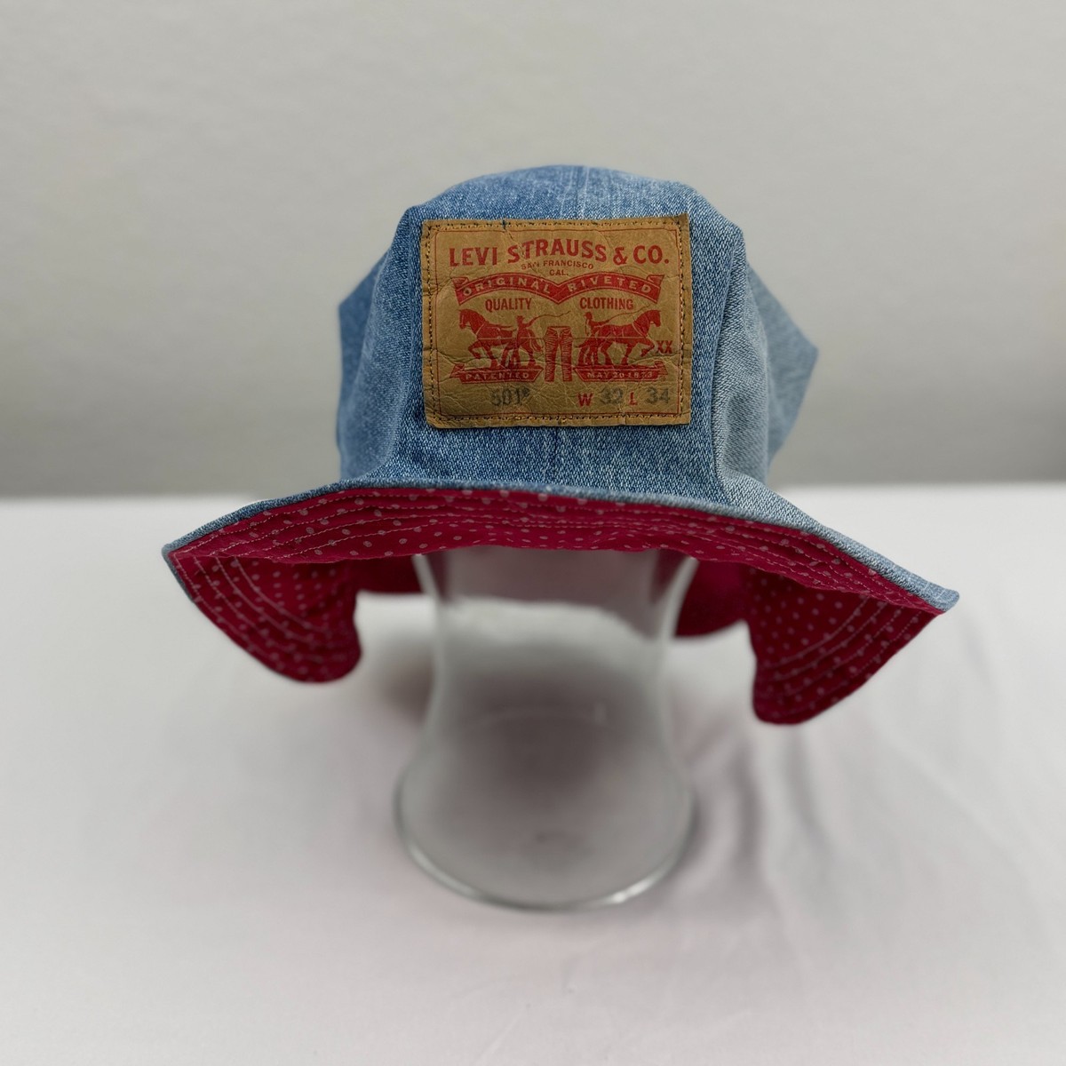 HANDMADE UPCYCLED DENIM BUCKET HAT Handmade bucket hat from recycled denim main image 3