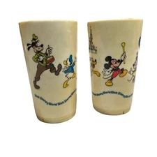 Vintage Set Of  2 1970sDisneyland Disney World Plastic Cup Deka Plastics No 540