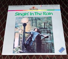 Laserdisc: SINGIN' IN THE RAIN Still Sealed 1952 BRAND NEW