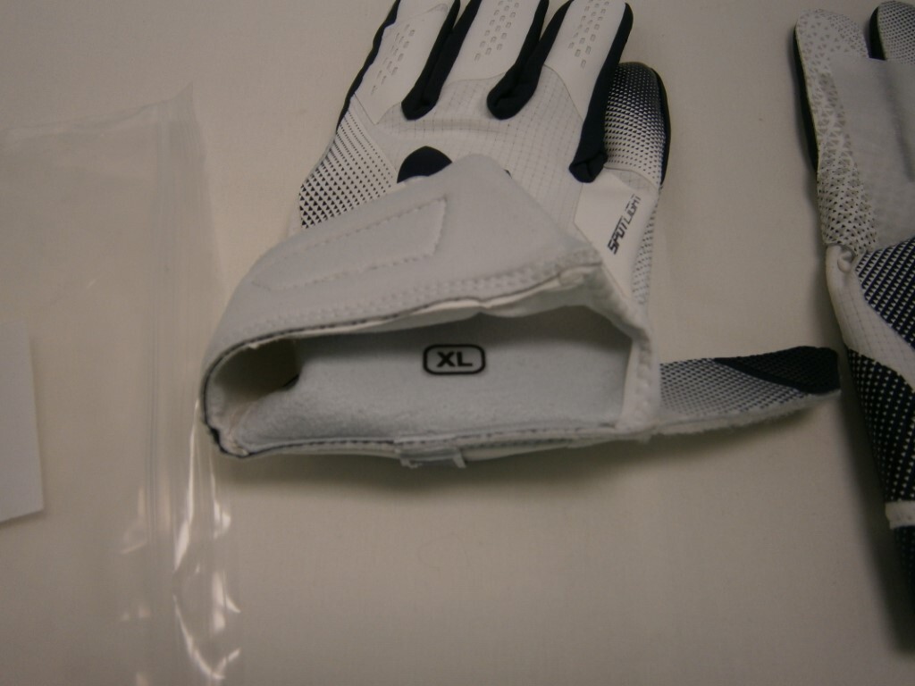 グローブ UNDER ARMOUR SPOTLIGHT NFL GLOVE WHITE M Auburn University Under Armour Team Issued Spotlight Football