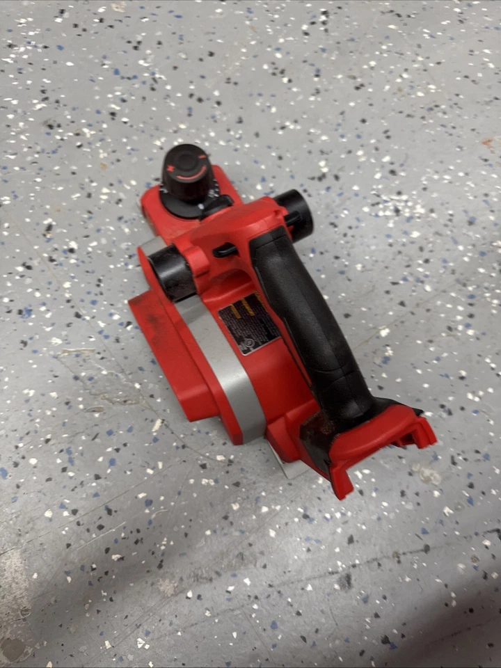 Cepilladora inalámbrica Milwaukee 2623-20 M18 accesorio de bisel/borde Foto 2 de 3