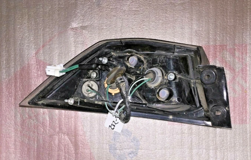 2008 2015 MITSUBISHI LANCE OUTER RH RIGHT PASSENGER SIDE TAIL LIGHT LAMP OEM Foto 2 de 2