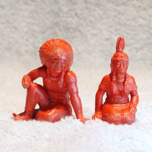Rare vintage plastic Marx Indian Native Americans x 2 from Marx Playset 1950s