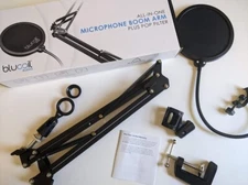 Blucoil All in One Microphone Suspension Boom Arm Stand Pop Filter NEVER USED