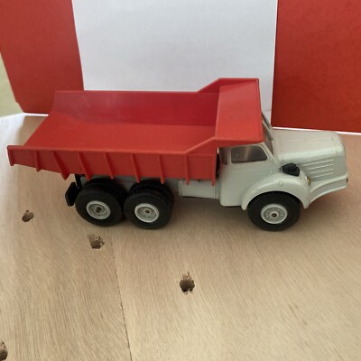 Berliet TBO 15 Jaune Avec Pelle Mécanique Rouge – Norev 1:43 – Plastique