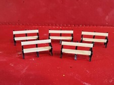 OO Gauge Model Railway Set of 5 Park Benches with 6 legs Platform seating