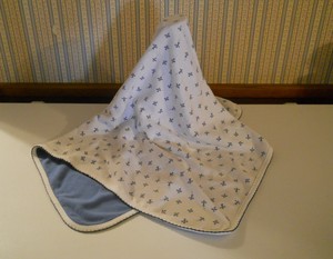 swaddle baby receiving blanket