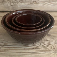 Vintage Set of 4 Marcrest Daisy Dot Ovenproof Stoneware Mixing Nesting Bowls USA