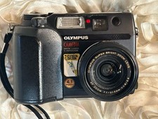 Olympus Camedia C-4040 Zoom 4.1MP Digital Cam...
