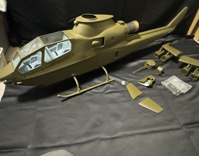 HIROBO RC Helicopter Fuselage AH-1SIII Tow Cobra 60-80 (700) Class