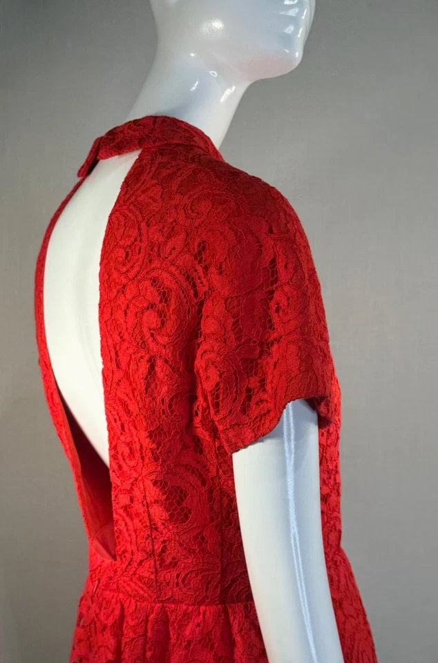 Carven HOILDAY RED Shortsleeved Lace Dress Open SIZE FR40 US8 M, Fall 2015 Party - Image 4 of 4