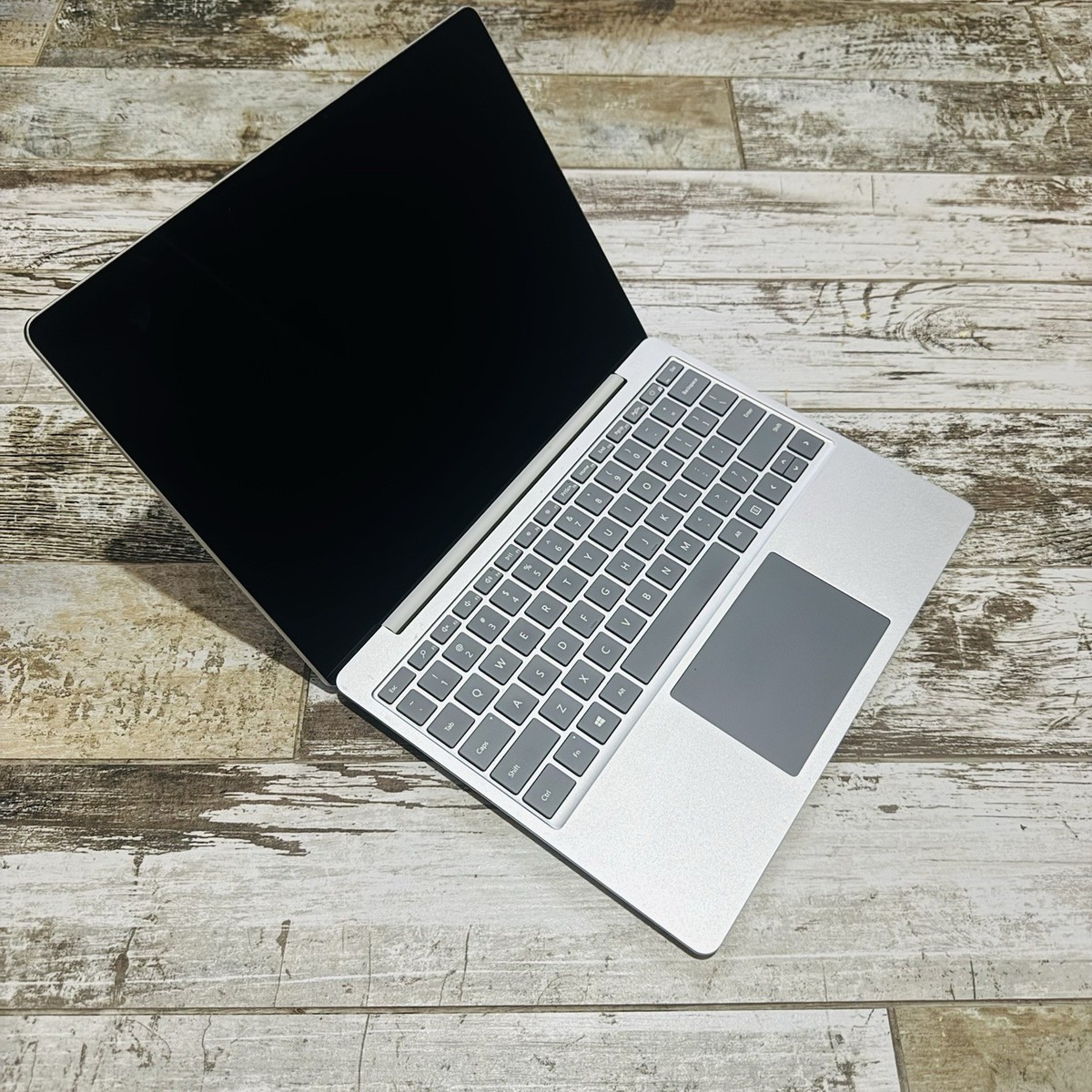 Surface Laptop Go／10世代 Core i5／256GB Amazon.com: Microsoft Surface Laptop Go 12.4