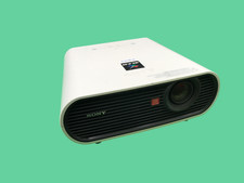 Sony VPL-EW5 3LCD Projector 2000 Lumens 342 Hours Used Pale Video HDMI