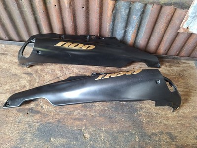 Kawasaki ZZR 1100 D - Rücksitzbank Surround Panel Verkleidung Abdeckungen links rechts - 1998