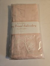 Williams Sonoma Pink Dinner Napkins Spring Crewel Embroidery (4) Vintage New