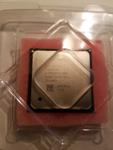 Intel Pentium 4 2.4 512 KB L2 Cache FSB 800 MHz 2.4 GHz Socket 478 CPU  SL6WF - Picture 5 of 6