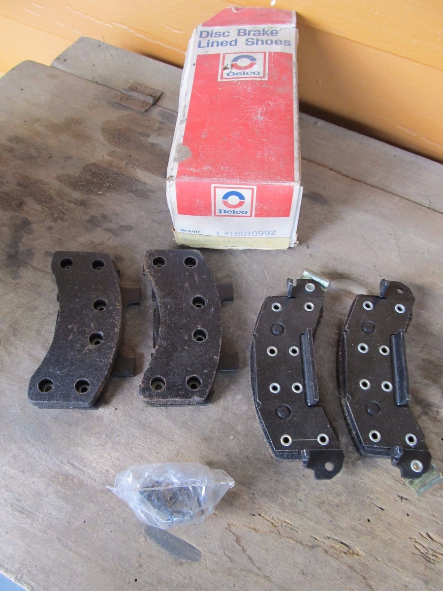 NOS ac delco Semi Metallic Brake Pads 1981-1989 buick chevy