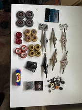 Lot of Skateboard Trucks, White Wheels, hardware + Components, DVD