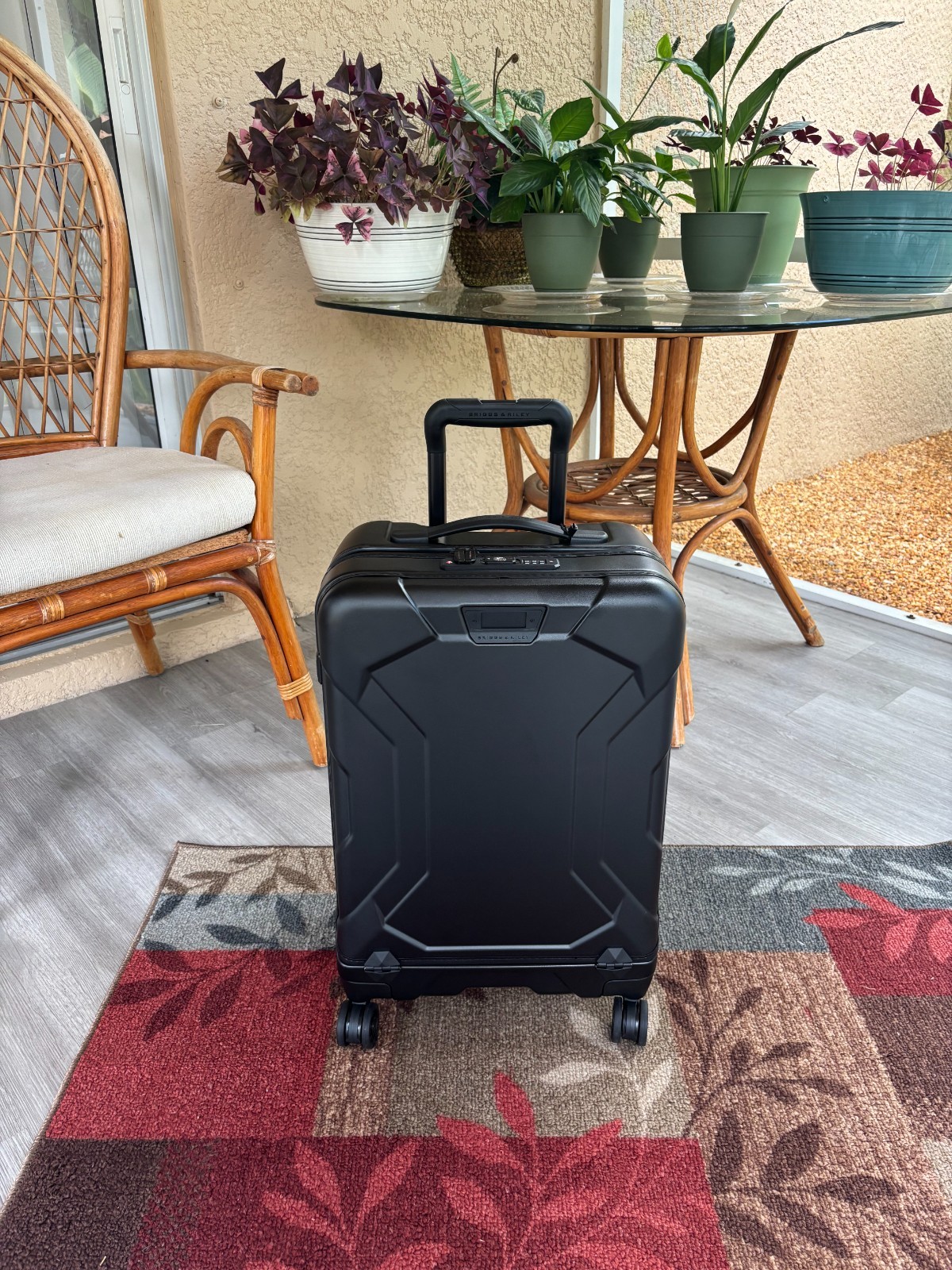 Briggs & Riley Torq Domestic 22" Carry-On Spinner Color: Black