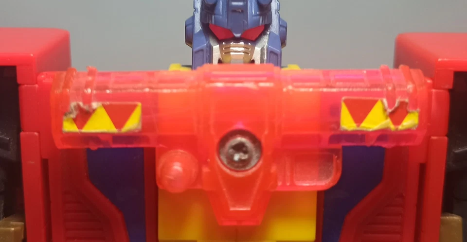 HASBRO VTG 1993 TRANSFORMERS G1 EUROPEAN OBLITERATORS PYRO BROKEN WAIST - Image 4 of 4