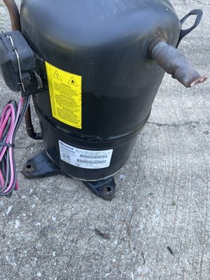 Benchmark H21J30BABCA AC Compressor 208-230V 1PH Bristol Used/Tested
