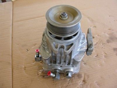 John Deere ZTrak 737 - 757 Zero Turn Mower Hydraulic Pump TCA12525