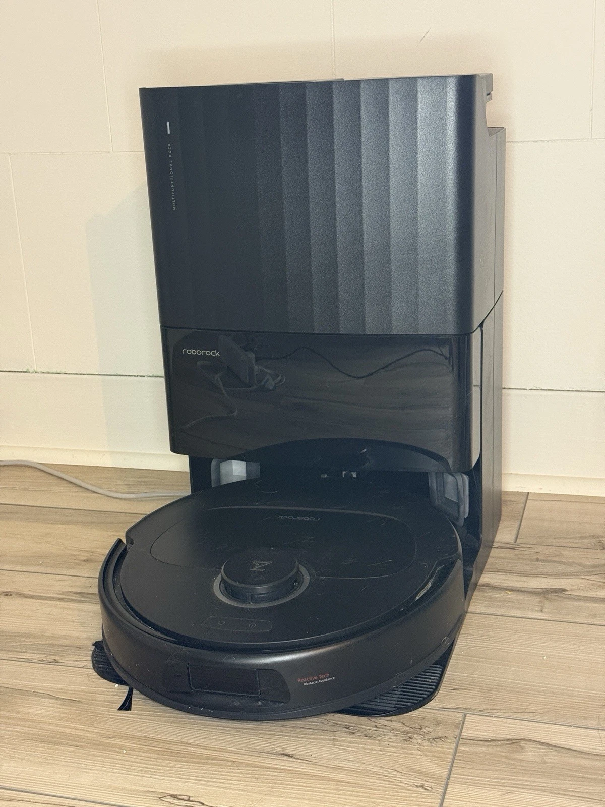 Roborock Qrevo Plus Robot Vacuum and Mop with FlexiArm Design Edge Mopping