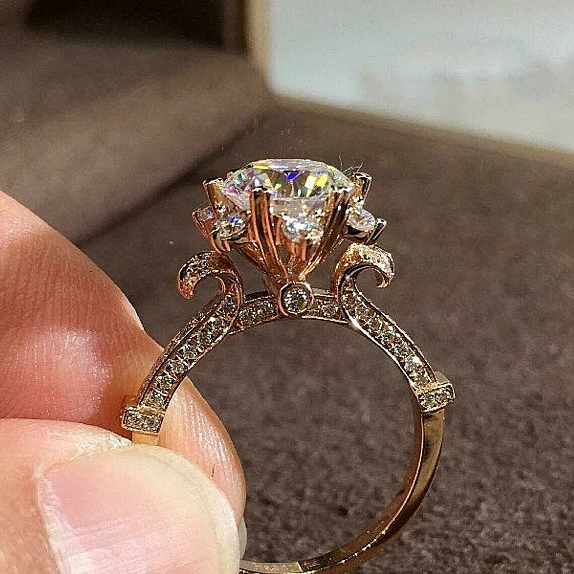 Rose gold sale big diamond ring